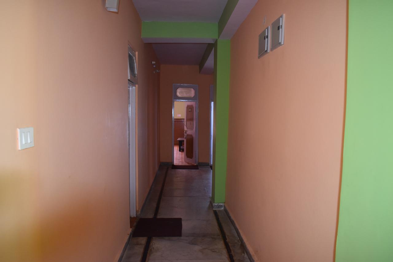 Hotel Snow Flake Rāmpur Екстериор снимка